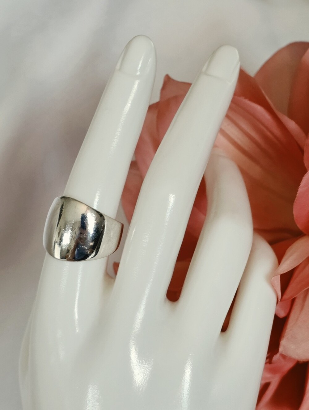 Sterling Silver SU Dome Smooth Ring Size 8.5
